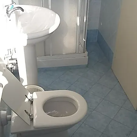Oda ve Kahvaltı A Due Passi 3*