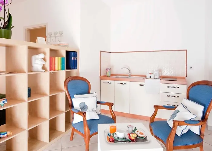 Bed & Breakfast A Due Passi 4*